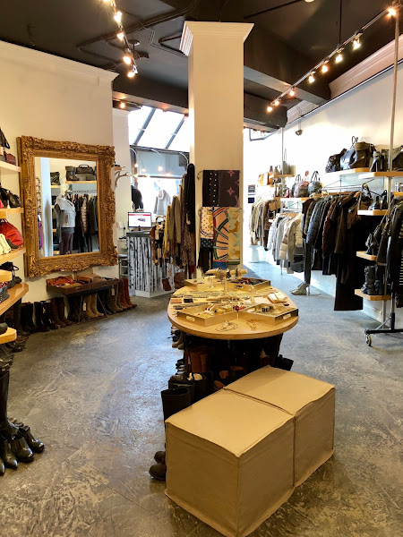 The Little Bird - Consignment shop in Aspen