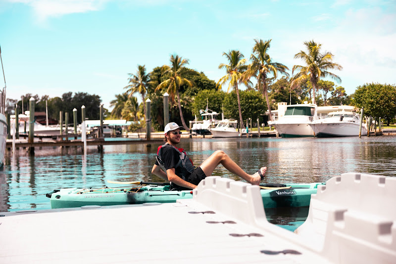 Vanhunks USA Kayak & Paddleboard Tours/Rentals - Water sports equipment rental service in Sarasota