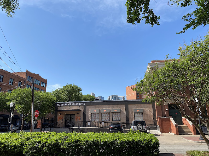 Museum of Illusions - Tourist attraction in Dallas