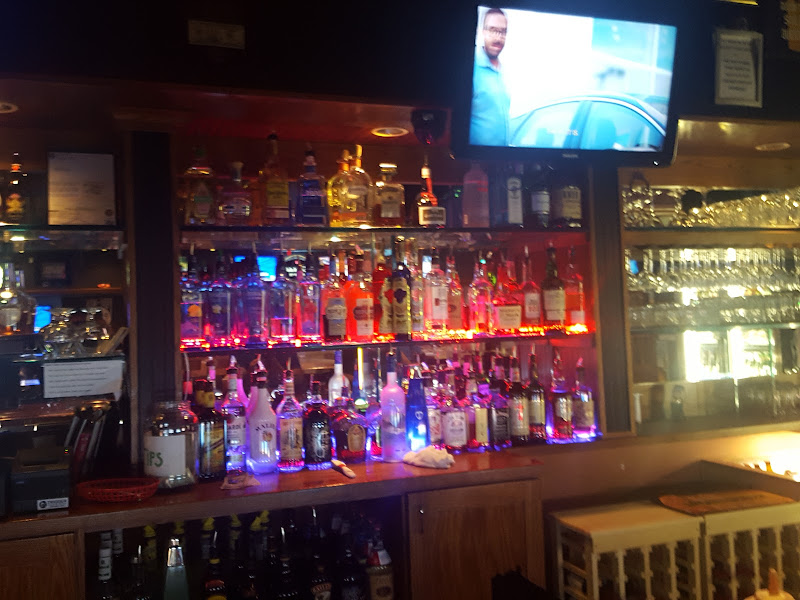 Stripes Pub & Grill - Bar & grill in Navarre