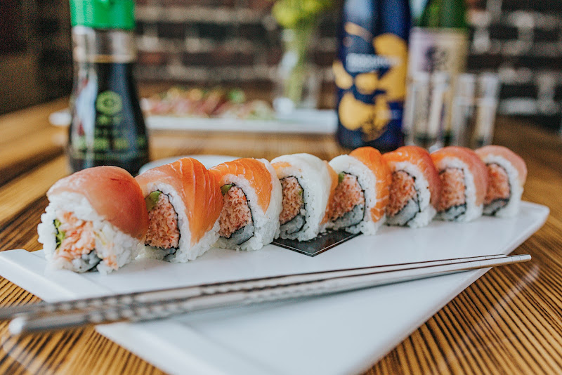 Tsunami Sushi New Orleans - Sushi restaurant in St Charles Ave