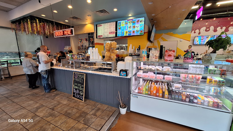 Delicias Factory: Mexican Street Food(Tacos), Ice Cream, and More!! - Ice cream shop in Branson