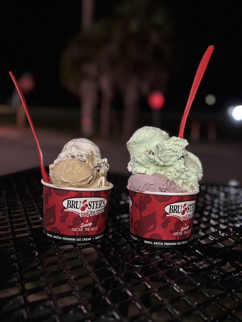 Bruster's Real Ice Cream photo