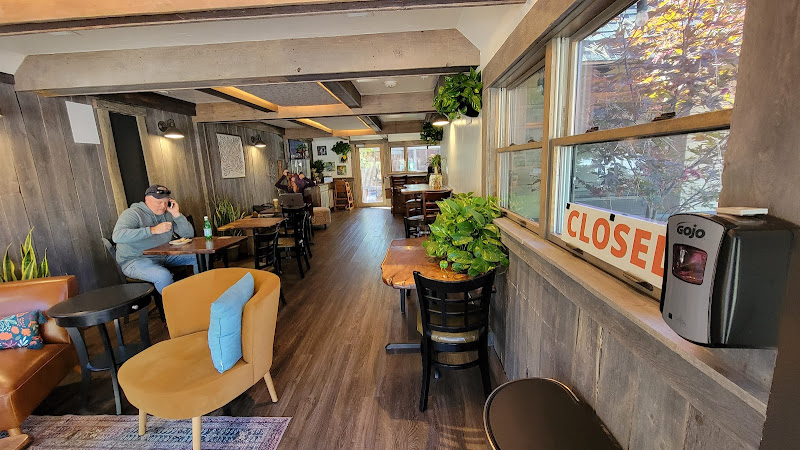 Tree House Cafe