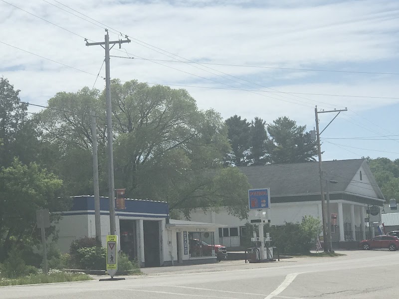 Ellison Bay Services - Auto repair shop in Ellison Bay