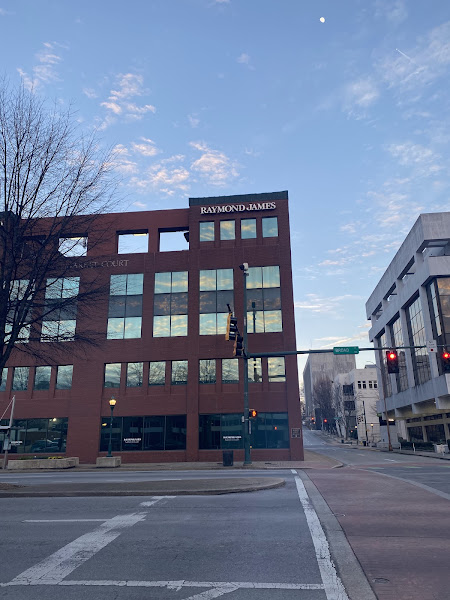 Raymond James & Associates - Financial planner in Chattanooga