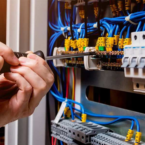 PEI - Proyectos Eléctricos Integrales - Electrical installation service in Mariano Matamoros
