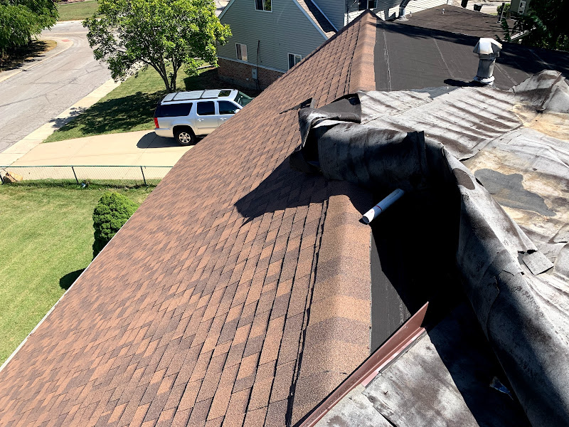 Roofing By Hernandez - Roofing contractor in Chicago