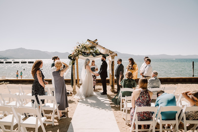 Weddings at Lakeside Beach