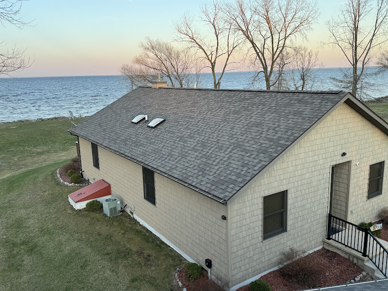 UP NORTH ROOFING LLC - Roofing contractor in Peshtigo