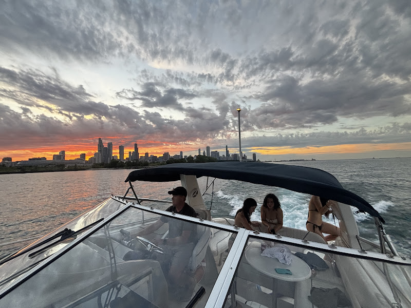 CE Boating - Boat Rental Chicago