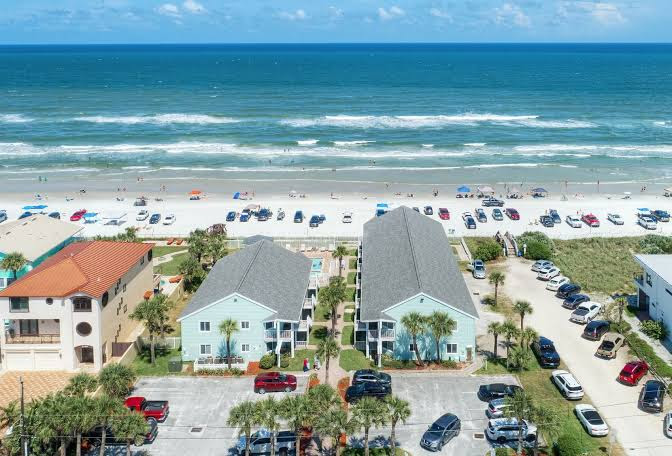 New Smyrna Waves