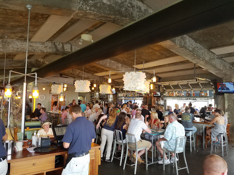 Fleet Landing Restaurant & Bar - Seafood restaurant in Charleston