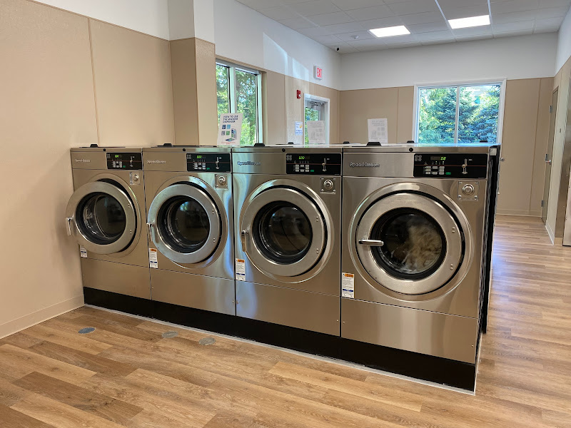 The Laundry Room Of Lake George - Laundromat in Lake George