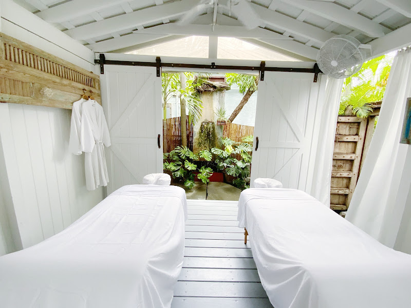 Amri Day Spa, Salon & Boutique