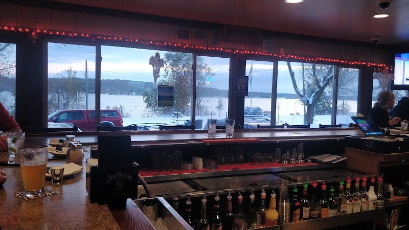 DJ's In The Drink - Bar in Lake Geneva