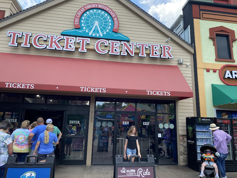 The Island, Pigeon Forge TN - Shopping mall in 131 The Island Dr #3105