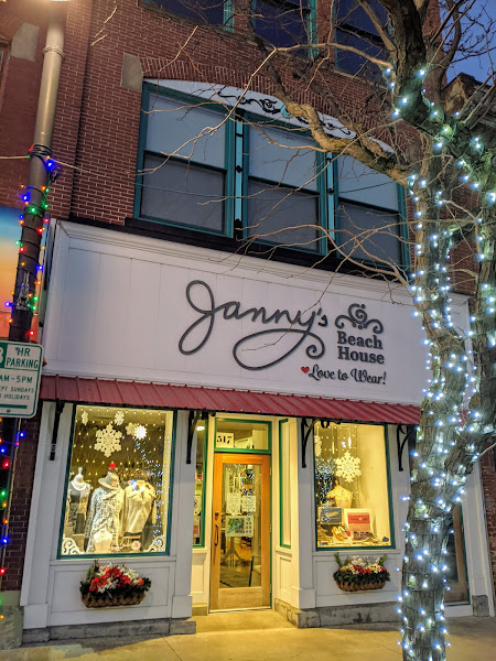Janny's Beach House - Women's clothing store in South Haven