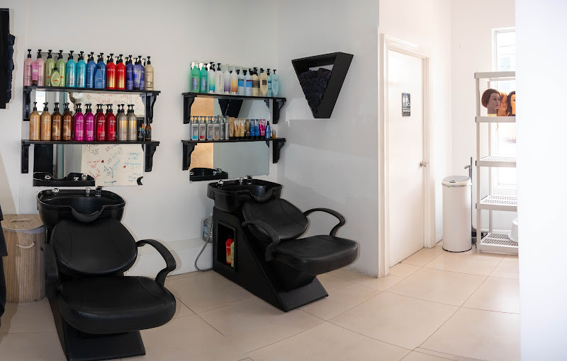 Mia Hair Artistry