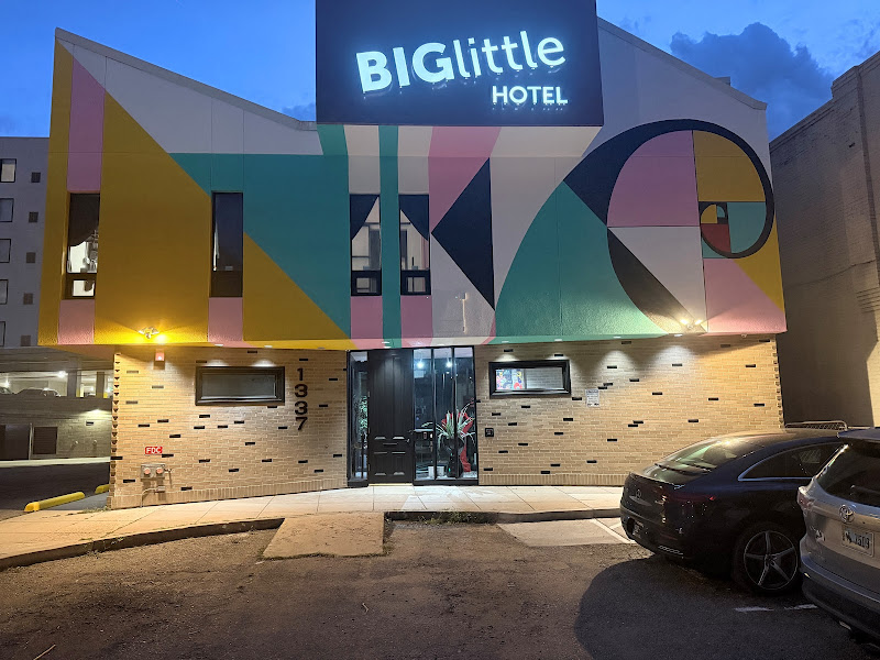 BIG little Hotel - Hotel in Denver