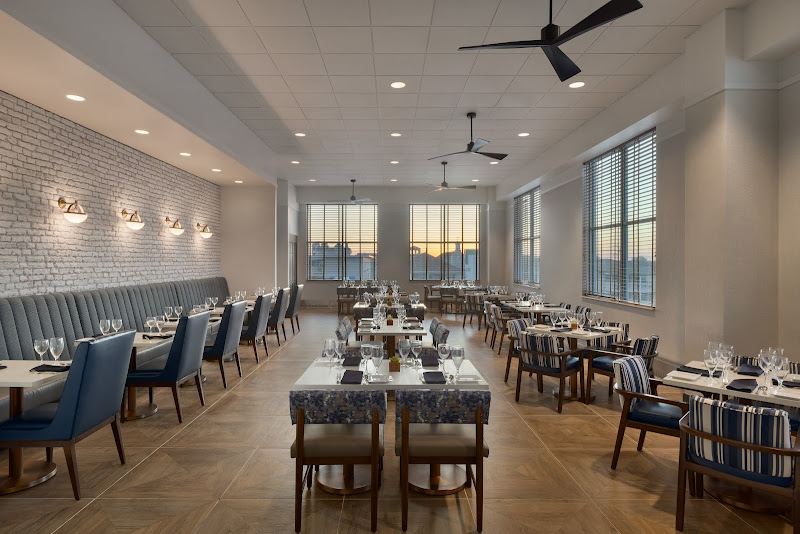 Coral Reef Restaurant & Bar