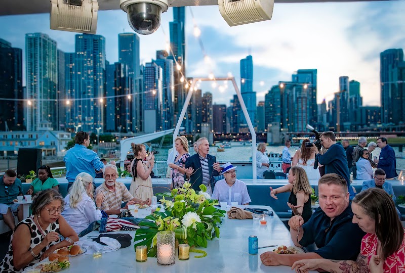 Anita Dee Yacht Charters - Boat rental service in Chicago