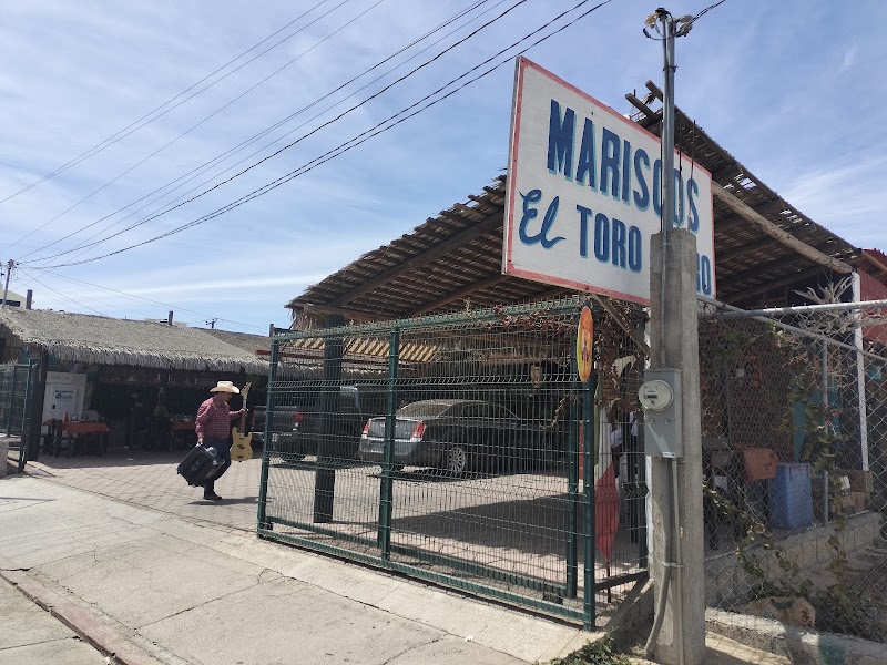 El Toro Guero Seafood - Seafood restaurant in Mariano Matamoros