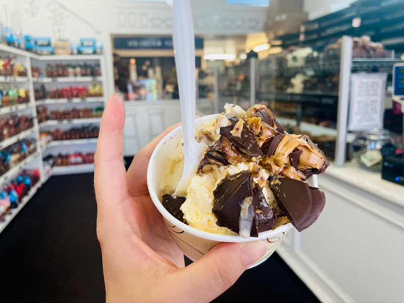 Provincetown Fudge Factory - Candy store in 210 Commercial St # B