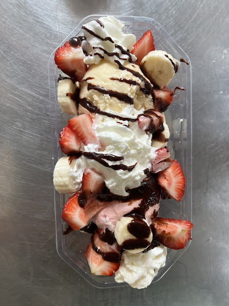 Rizzo's Snack Shack - Crepes & Ice Cream - Ice cream shop in Steamboat Springs