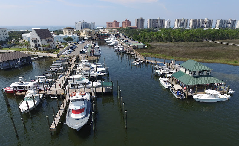 Reel Surprise Marina - Marina in Orange Beach