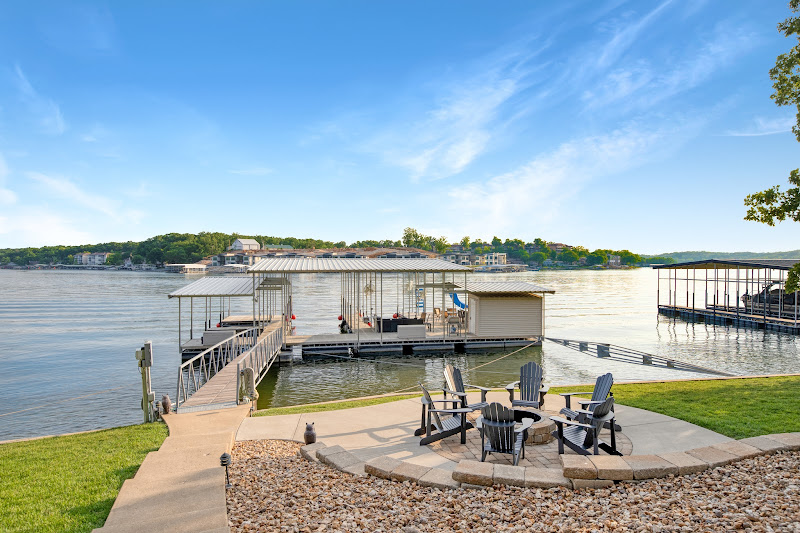Platinum Vacation Rentals - Vacation home rental agency in Osage Beach