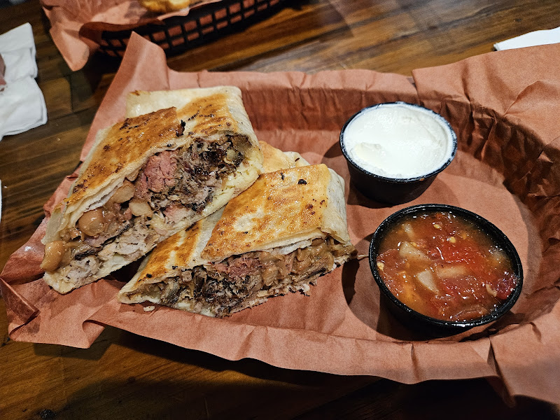 SAVOR Barbeque & Taphouse - Barbecue restaurant in Sister Bay