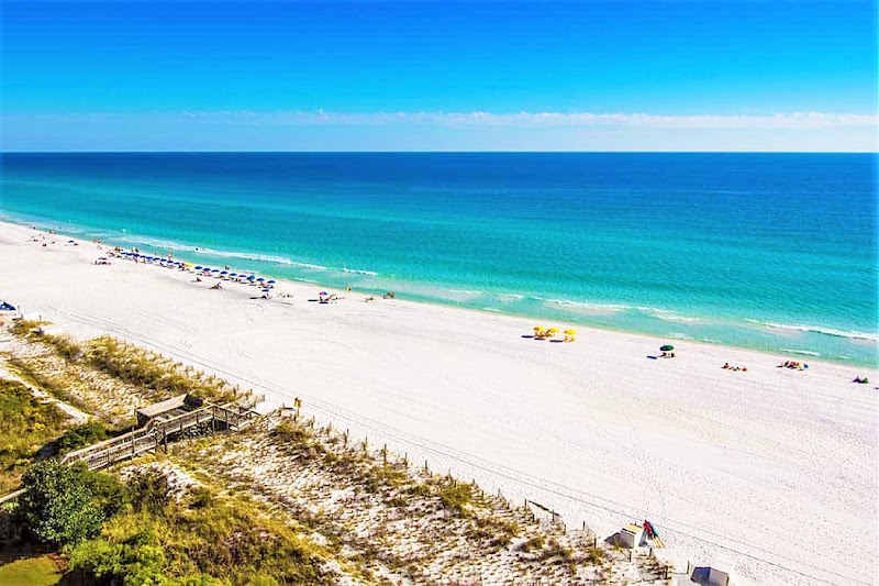 Hillary Driscoll Olds, Realtor; LoKation Real Estate - Real estate agency in Destin