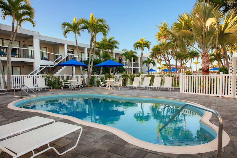 The Beachcomber - Hotel in St Pete Beach