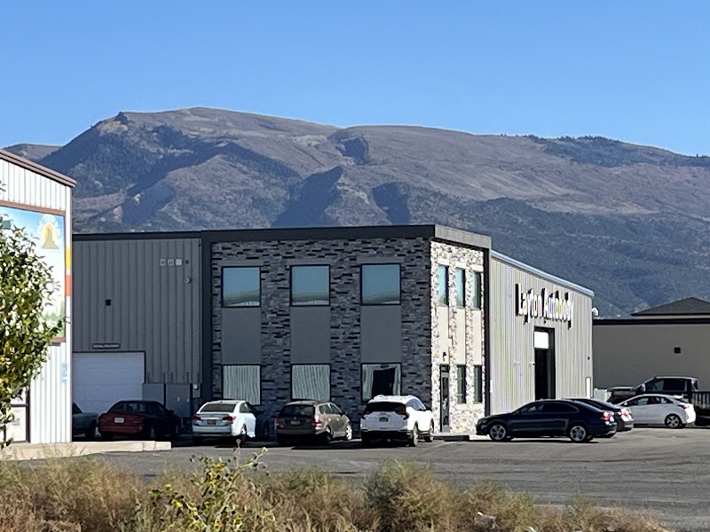 Layton Autobody INC - Auto body shop in Ephraim