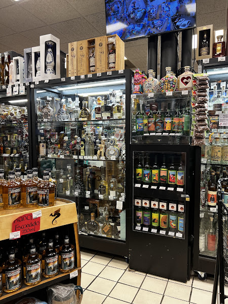 Moreno's Liquors - Liquor store in Chicago