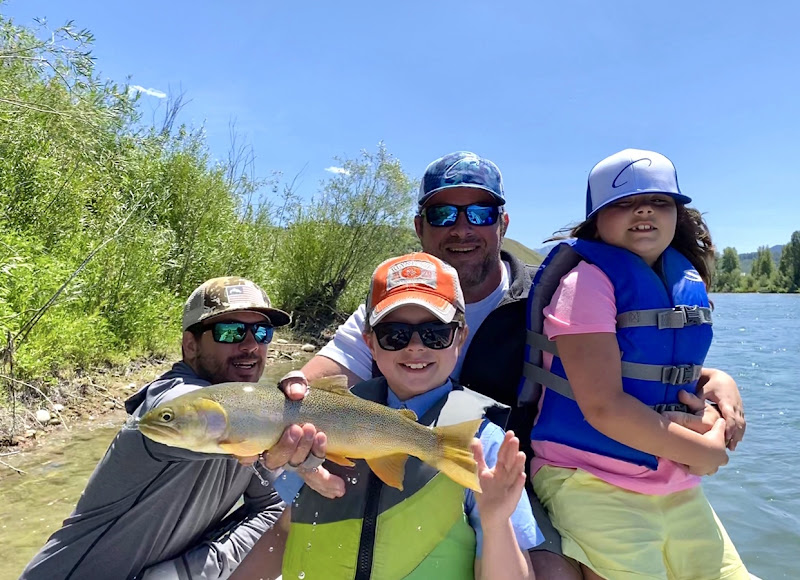 The Wandering Angler - Fishing charter in your area