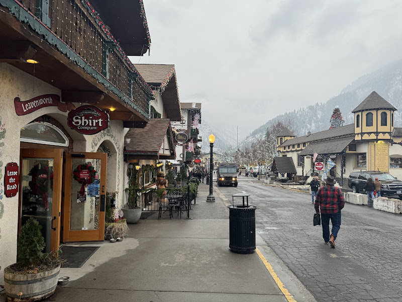 Leavenworth Square - Park in Leavenworth