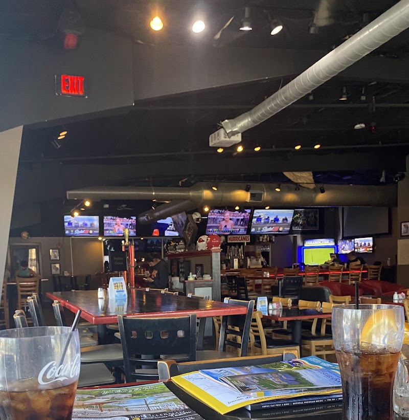 Wicked Willie's Sports Grill - American restaurant in Osage Beach