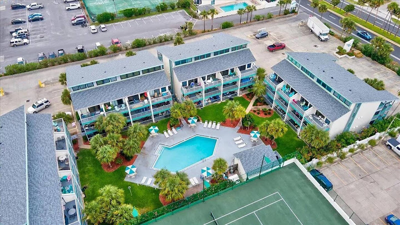 Long-term Beach Condo Rental in Panama City Beach Florida - Condominium complex in Panama City Beach