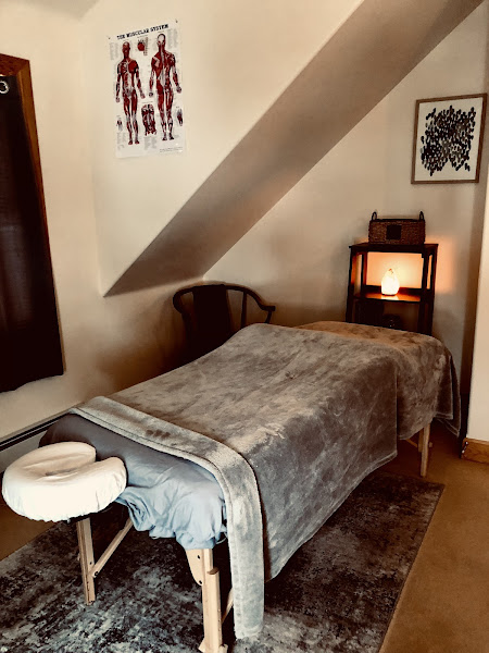 Emerald Moon Massage