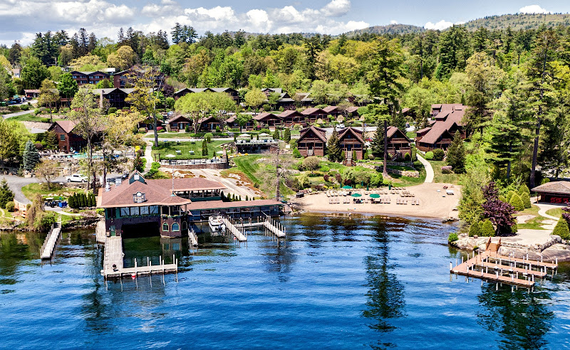 The Lodges at Cresthaven - Resort hotel in Lake George