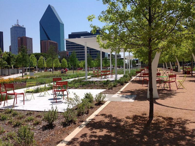 Klyde Warren Park - Tourist attraction in Dallas