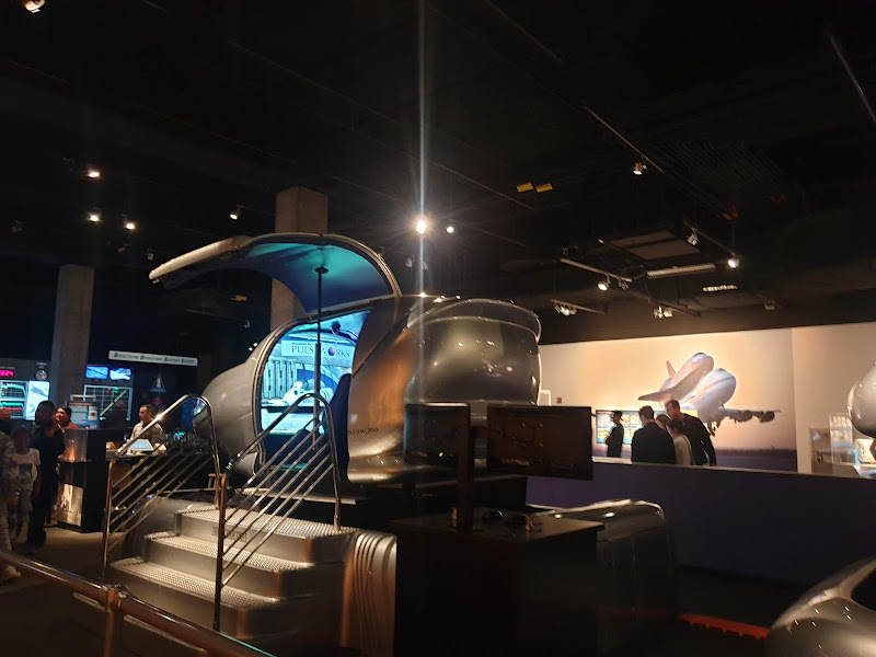 California Science Center - Tourist attraction in Los Angeles