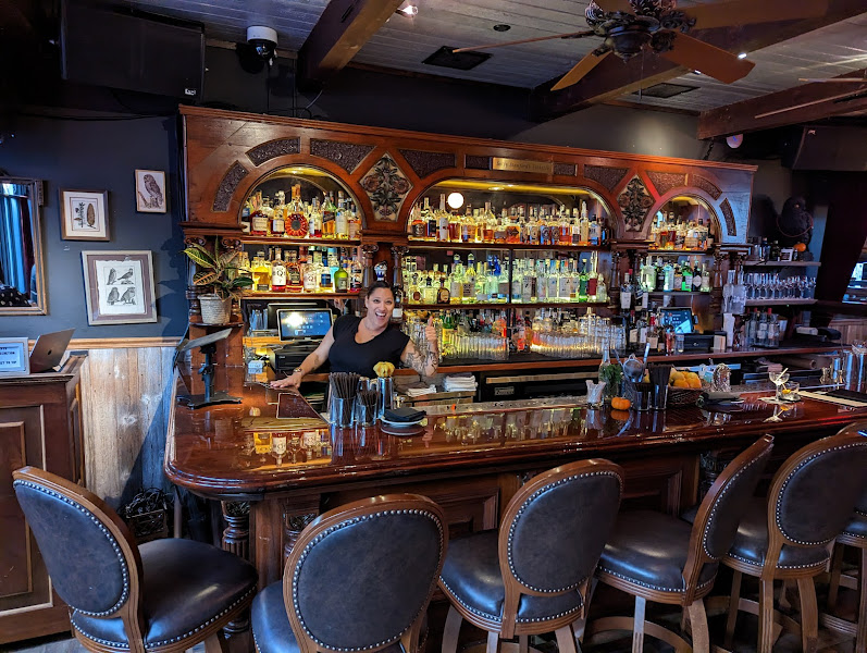 Barmel - Bar in Carmel Way Courtyard