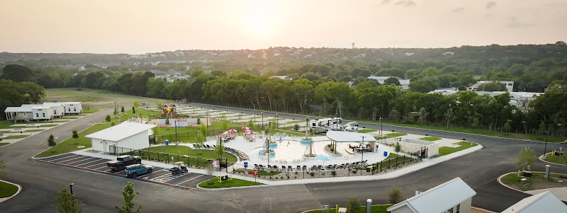 Camp Landa RV Resort - RV park in New Braunfels