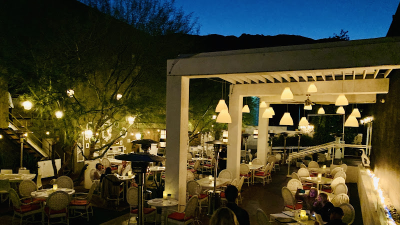 Eight4Nine Restaurant & Lounge - New American restaurant in Palm Springs