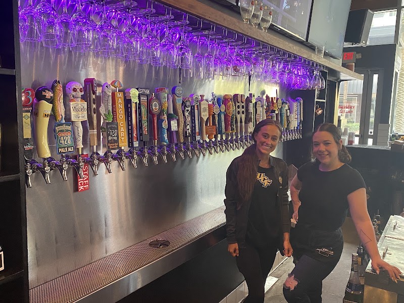 The Corner Pizza Bar - Pizza restaurant in Orlando
