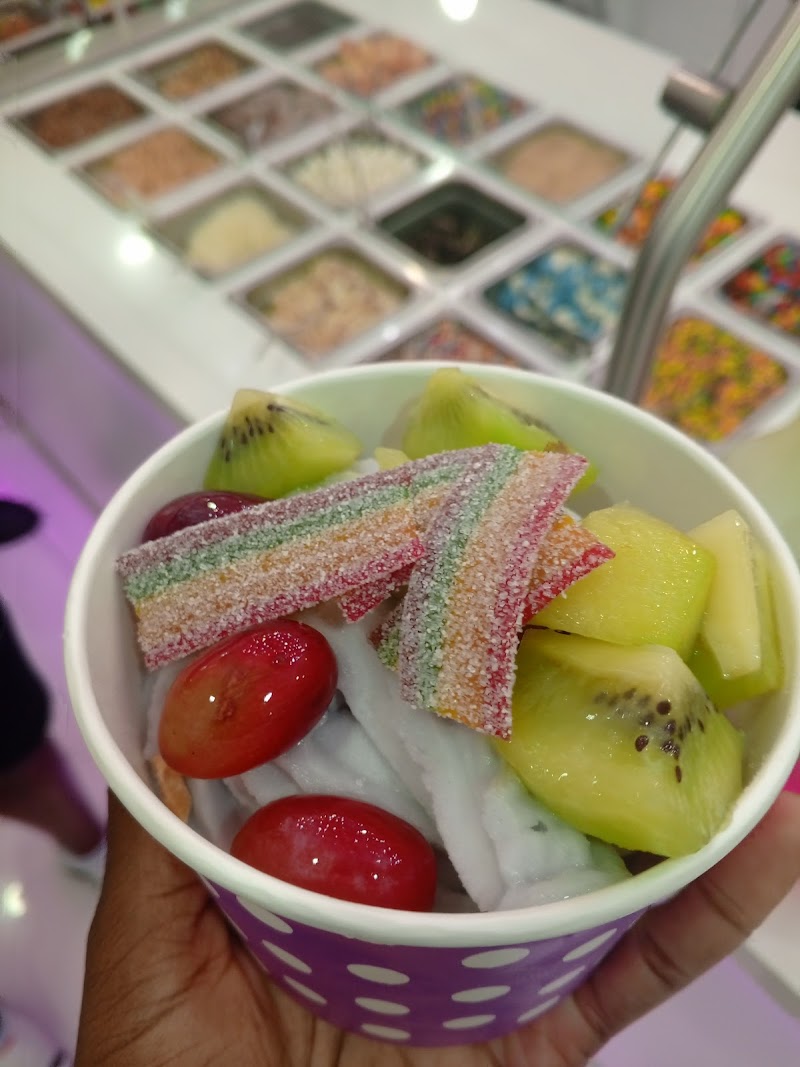 Tutti Frutti Ocho Rios - Frozen yogurt shop in Eight Rivers Town Center