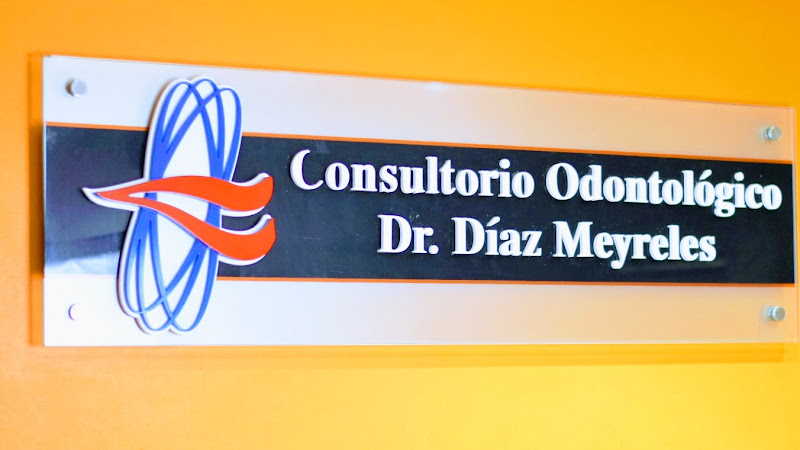 Consultorio Odontológico Dr. Diaz Meyreles - Dentist in Puerto Plata 57000